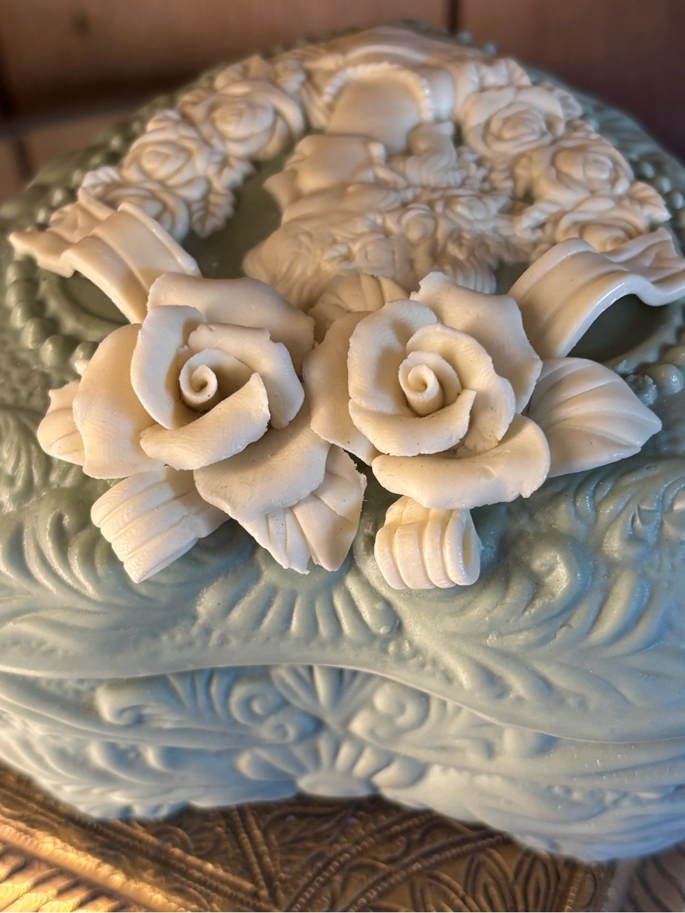 Heart-Shaped Decorative Trinket Box with Cameo Detail - Pale Aqua - Picture 13 of 16